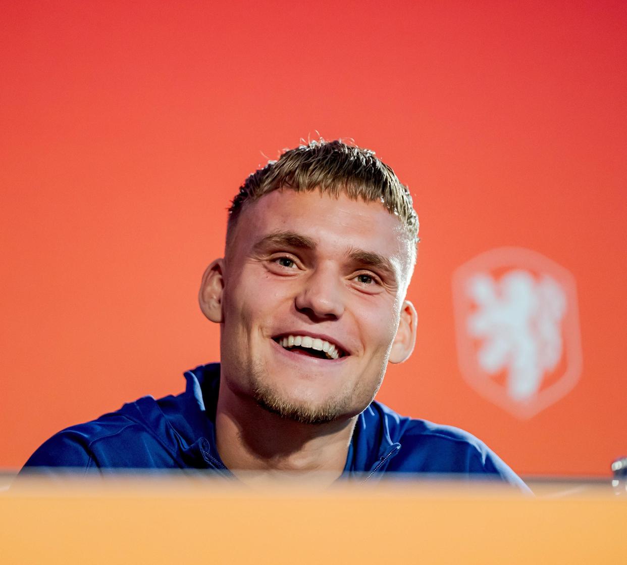 趣体育电竞 -德国杯赛前再迎强敌，费耶诺德手感冰凉，主帅态度：引发热议，阵容厚度经受考验的简单介绍